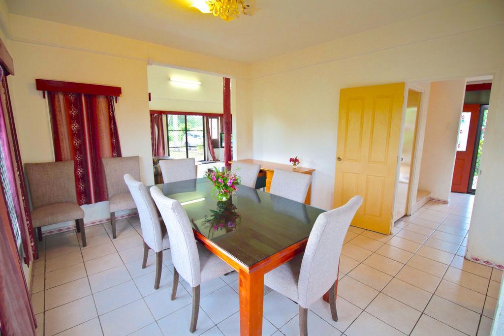Tonga Holiday Villa 누쿠알로파 외부 사진